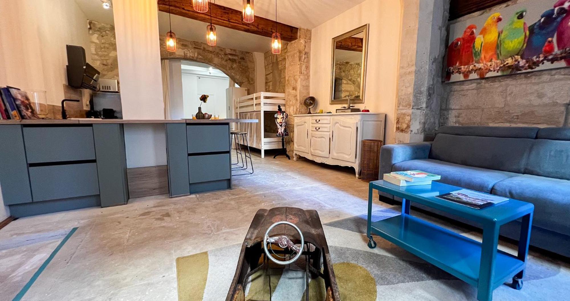 Hypercenter - Wifi - Loft With Character ! *